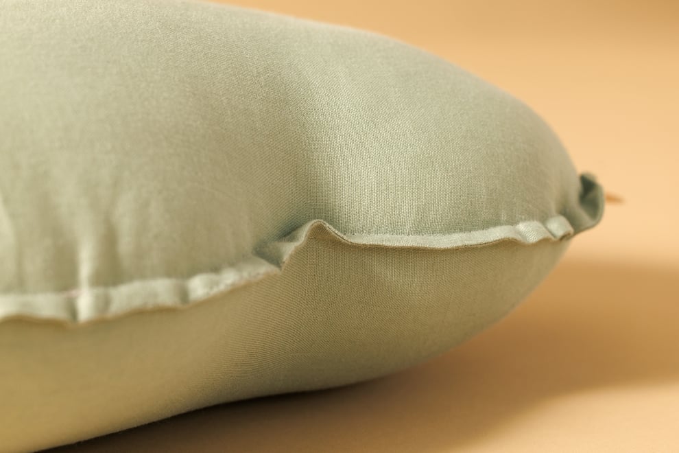 Coussin Nuage en Lin Vert Sauge