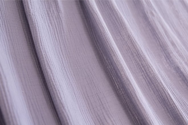 Véu de cama casinha Branco com pontos dourados - Modelo K