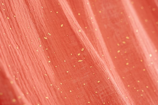 Toile Corail à Pois Dorés