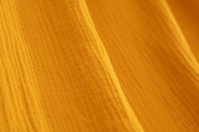 Véu de cama casinha Branco com pontos dourados - Modelo K