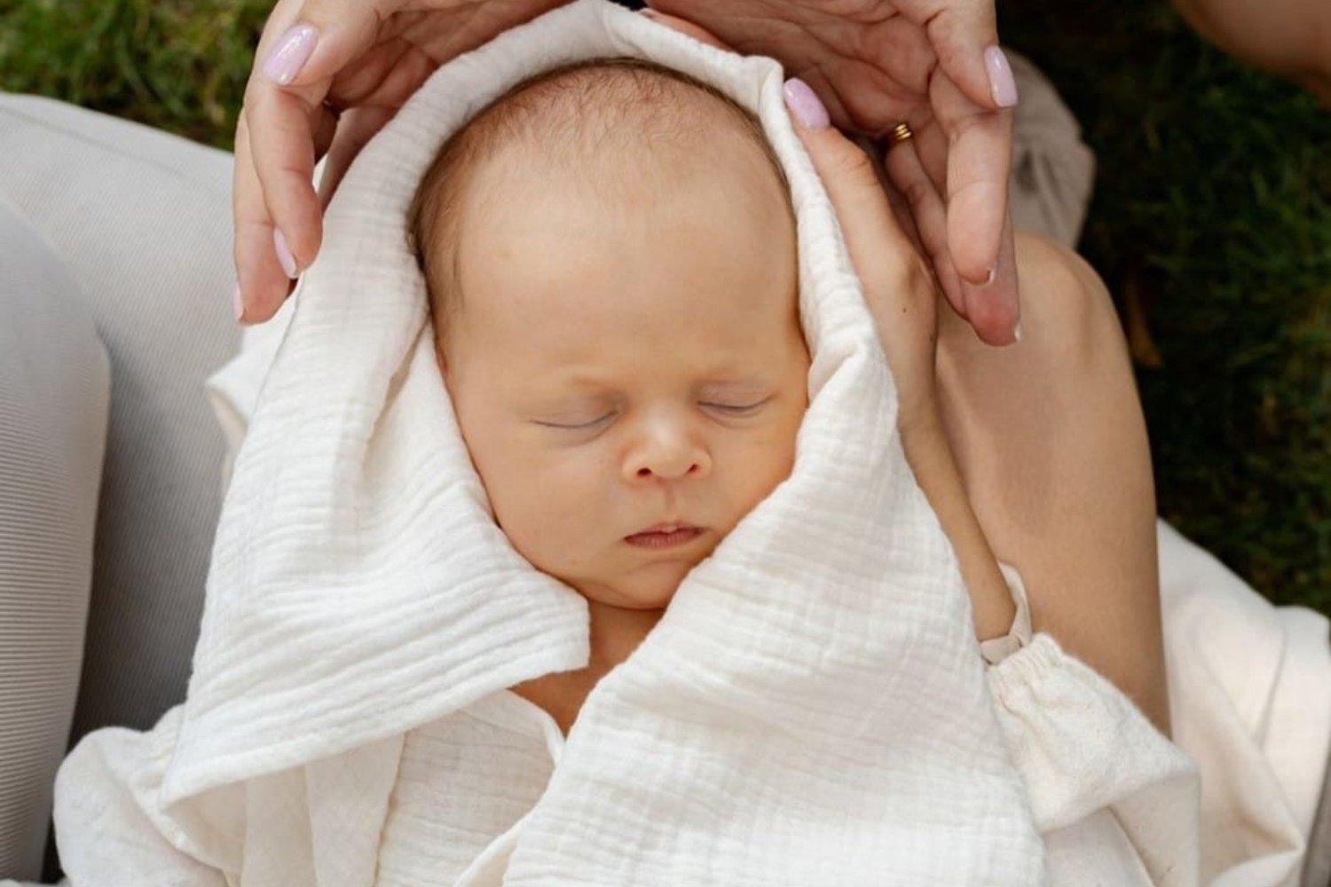 Set of 2 Muslin Cloths - Pink and Cream