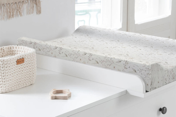 Waterproof Changing Mat 72x47cm - Meadow