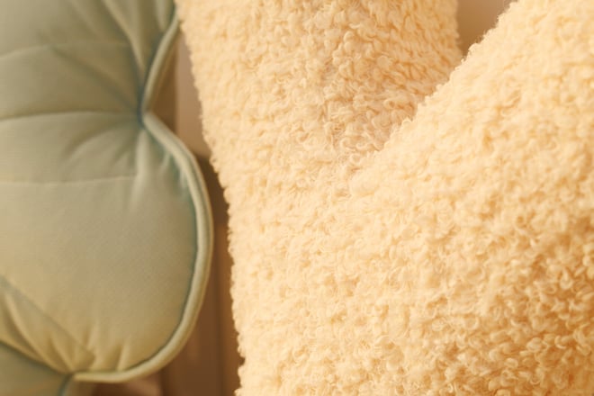 U - Vanilla Bouclé