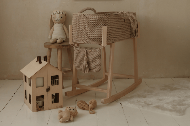 Crochet Moses Basket with Rocking Stand - Mocha