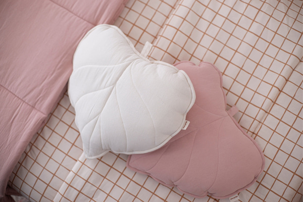 Coussin Feuille en Coton – Blanc