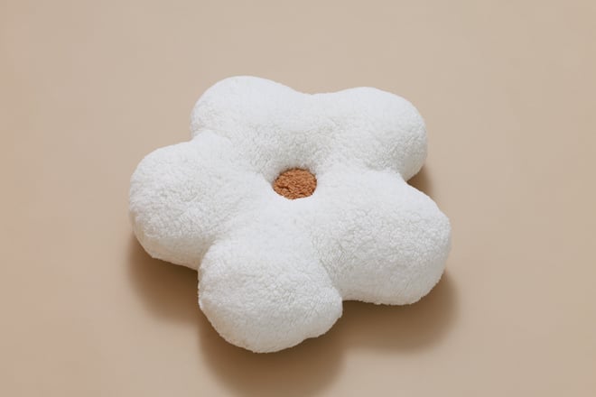 Cojín Margarita de Bouclé – Crudo