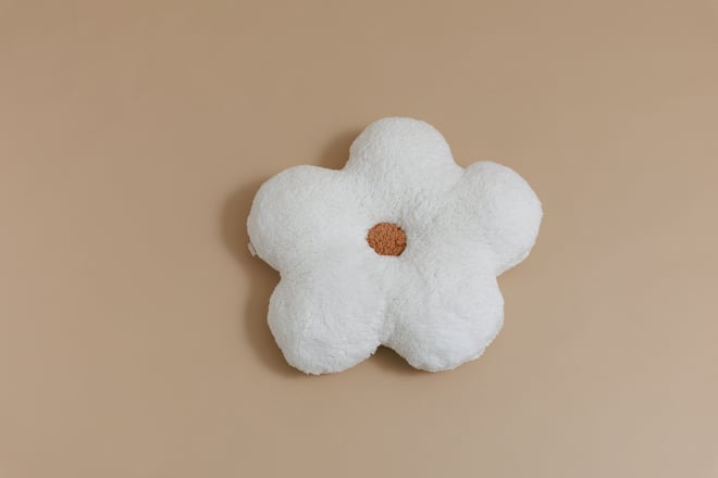 Cojín Margarita de Bouclé – Crudo