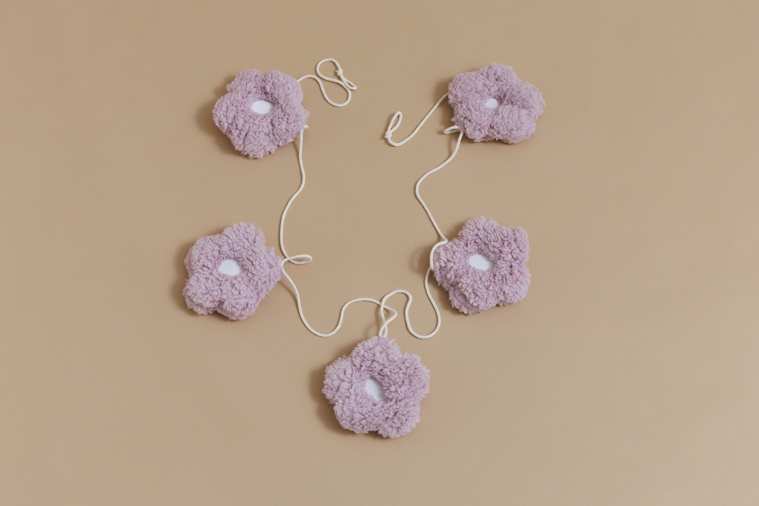 Saldi Estivi - Ghirlanda di Margherite Boucle - Rosa