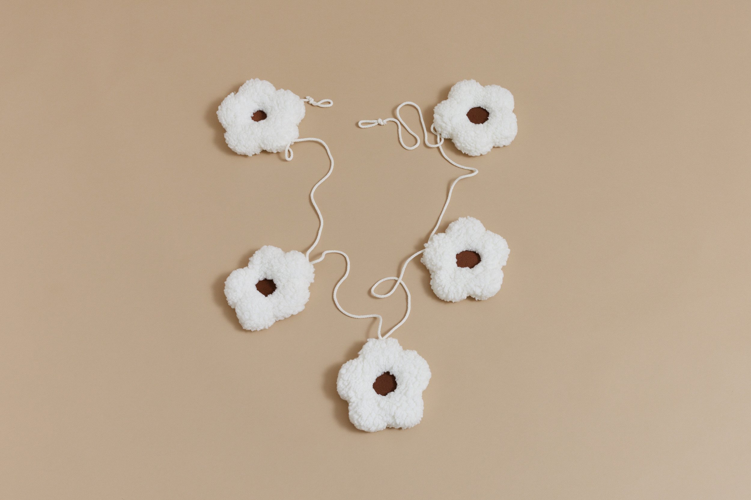 Saldi Estivi - Ghirlanda di Margherite Boucle - Ecru