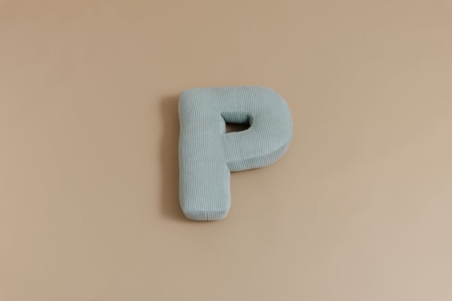Coussin Lettre P - Velours Côtelé Vert d'eau