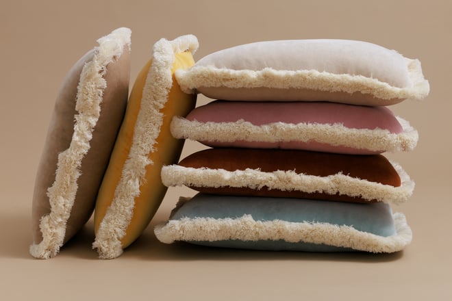 Coussin Rectangulaire en Velours à Franges - Miel