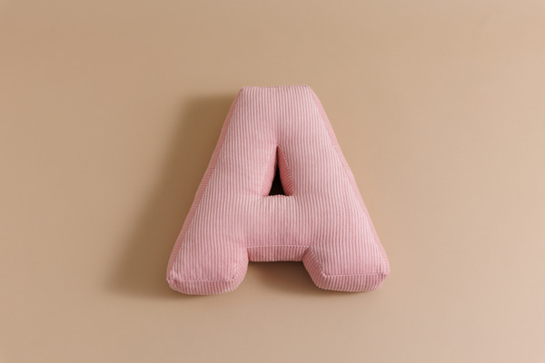 Buchstaben-Kissen A - Rosa Kord