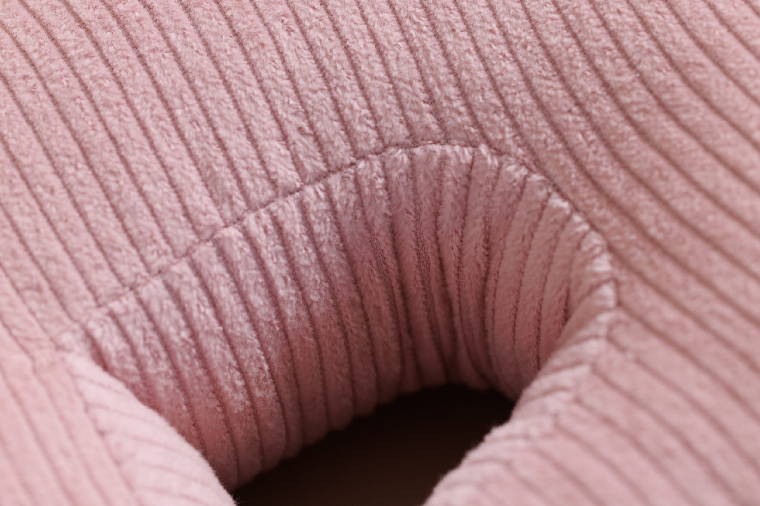 Coussin Lettre B - Velours Côtelé Rose Coussin Lettre B - Velours Côtelé Rose