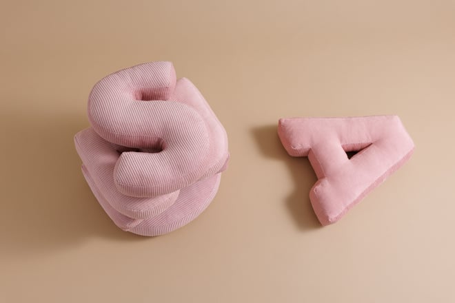 Cuscino Lettera F - Velluto a Coste Rosa