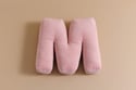 Coussin Lettre M - Velours Côtelé Rose