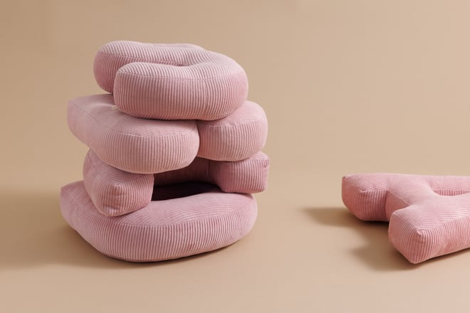Coussin Lettre N - Velours Côtelé Rose