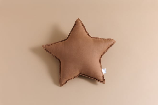 Almofada Estrela em Linho Chocolate