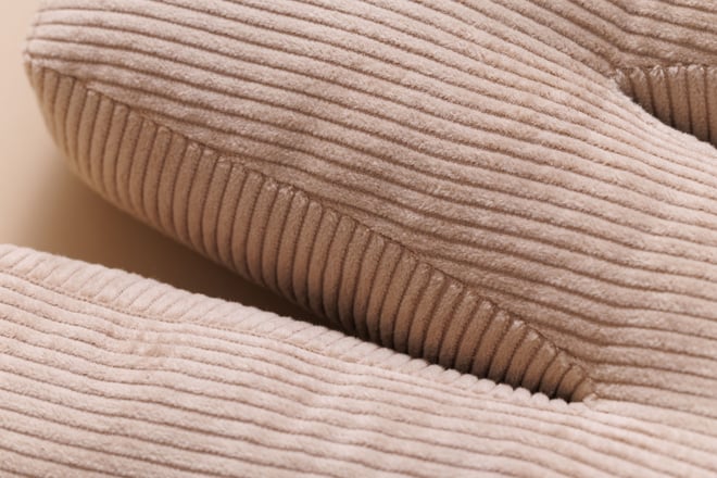 Coussin Lettre M - Velours Côtelé Cappuccino