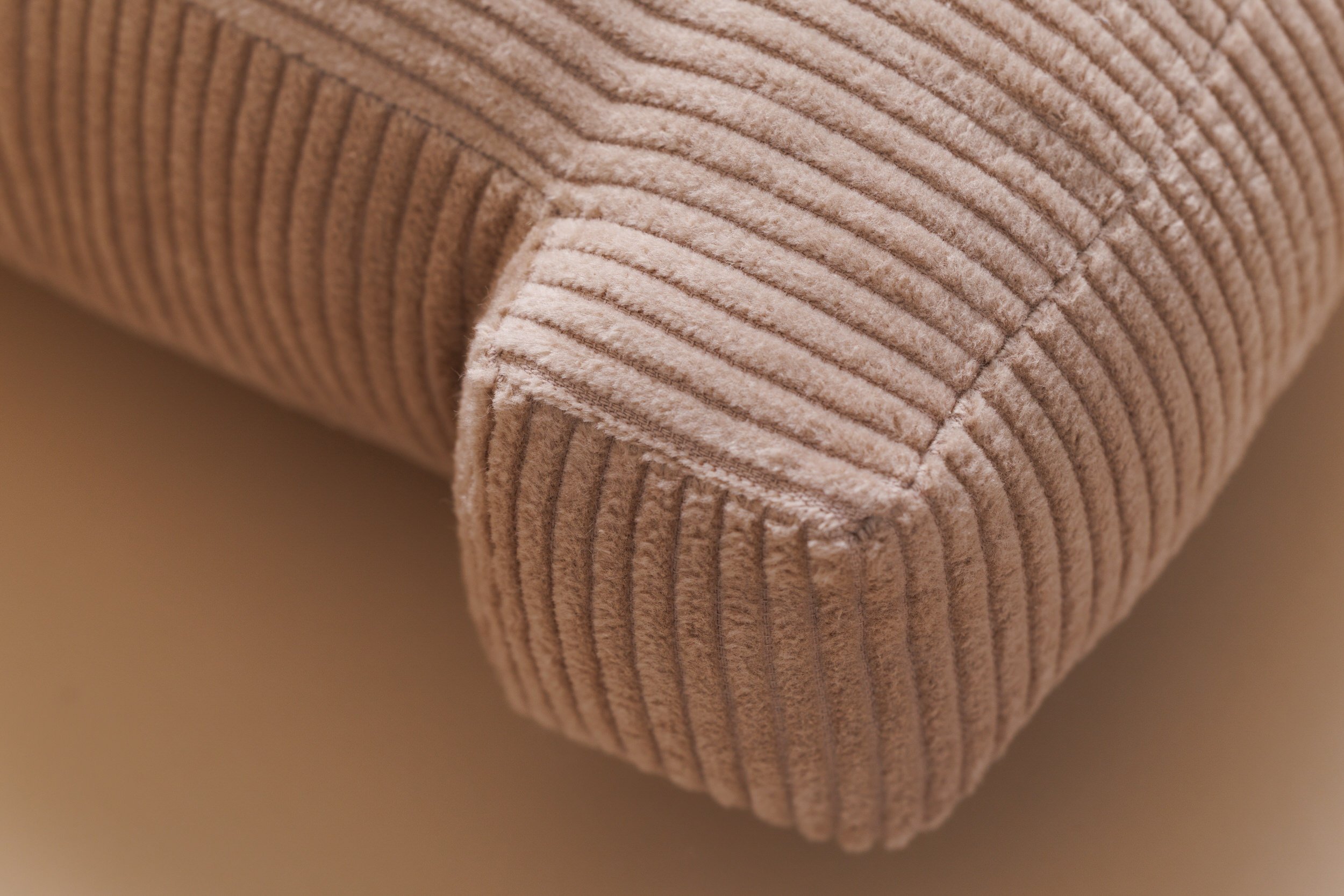 Coussin Lettre I - Velours Côtelé Cappuccino Coussin Lettre I - Velours Côtelé Cappuccino