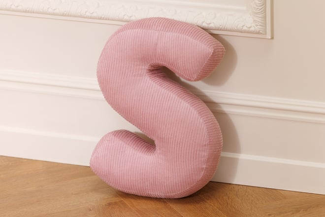 Coussin Lettre S - Velours Côtelé Rose