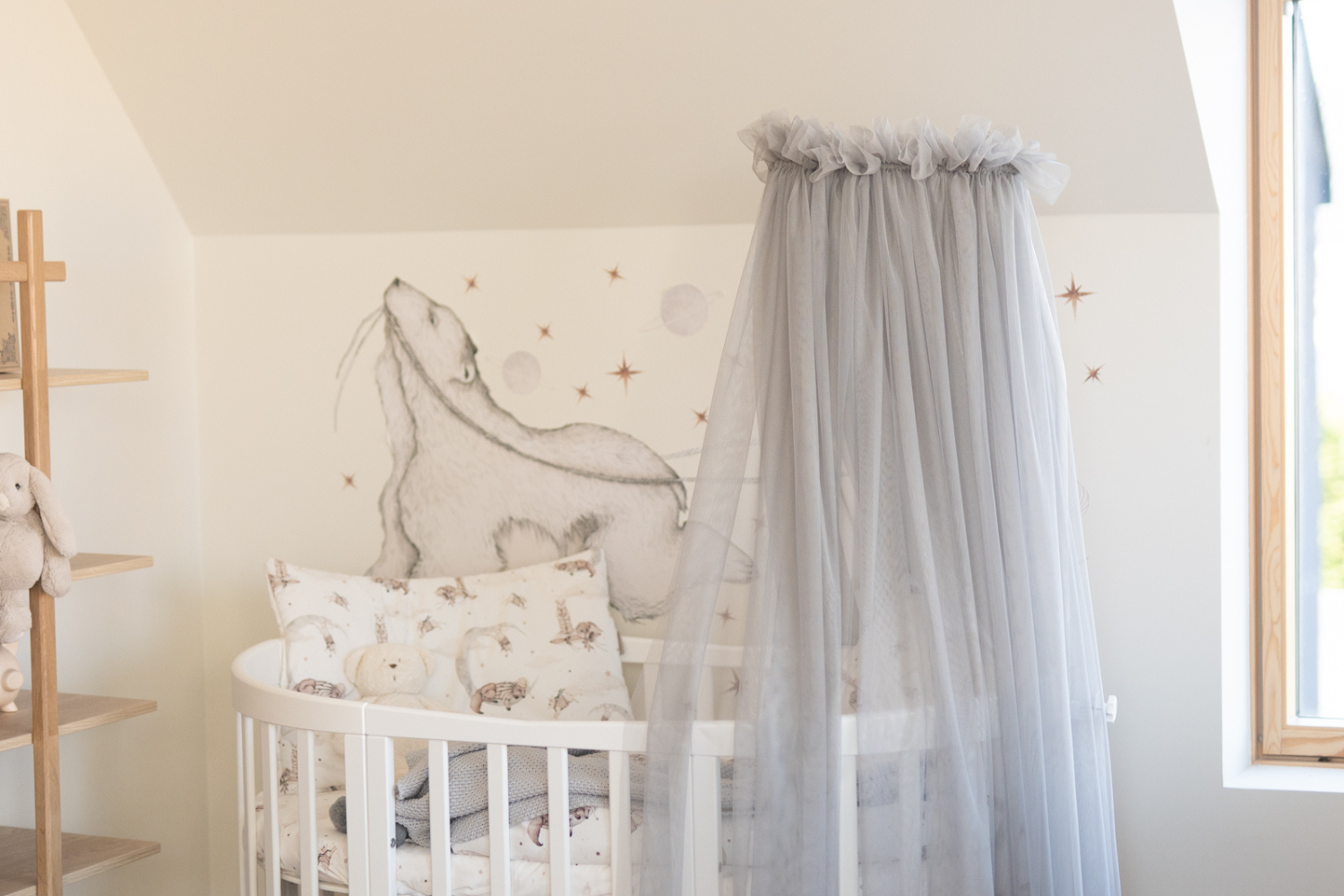 Cielo de Cama en Tul Gris con Estructura Cielo de Cama en Tul Gris con Estructura