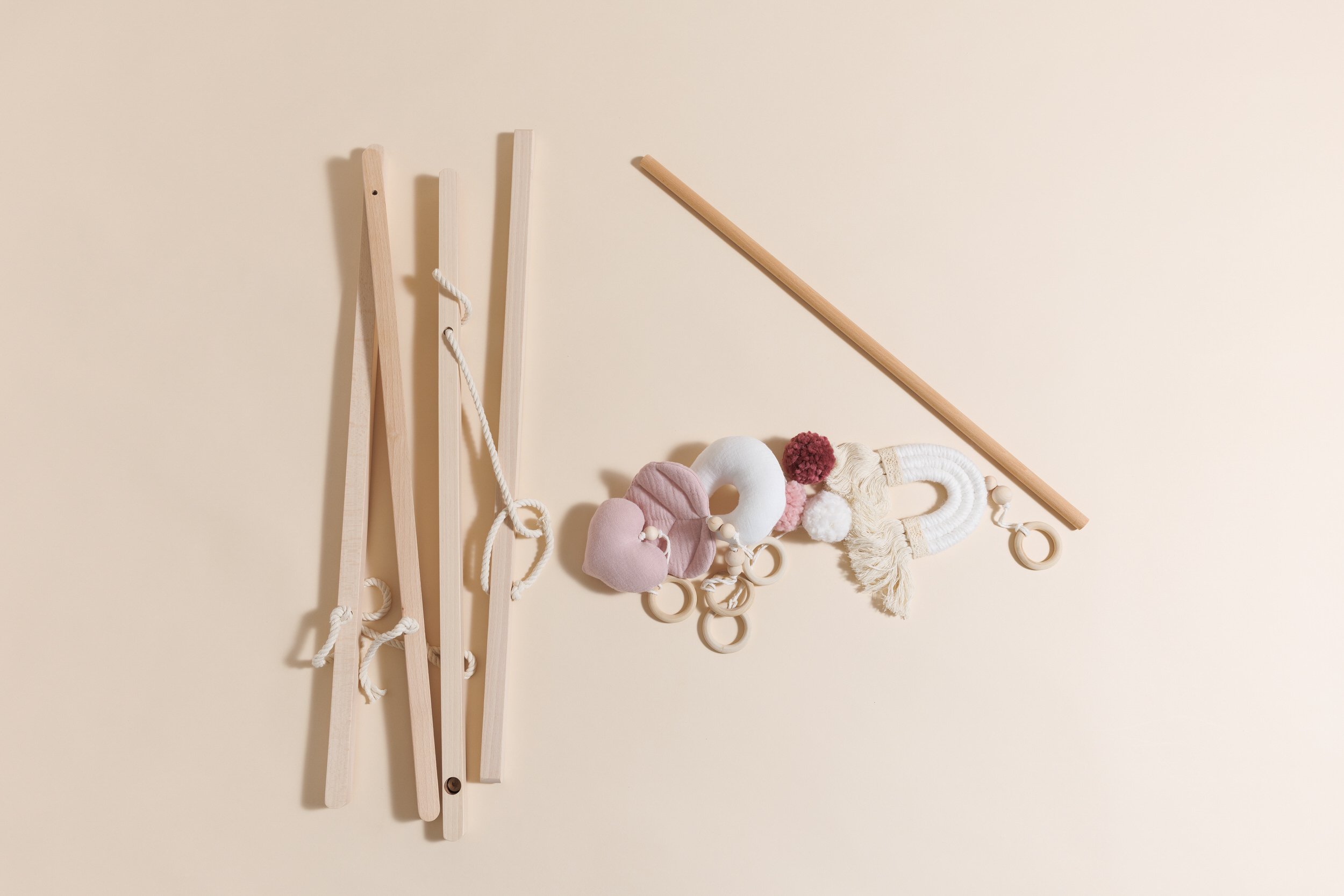Arche d'éveil en Bois - Rose Arche d'éveil en Bois - Rose