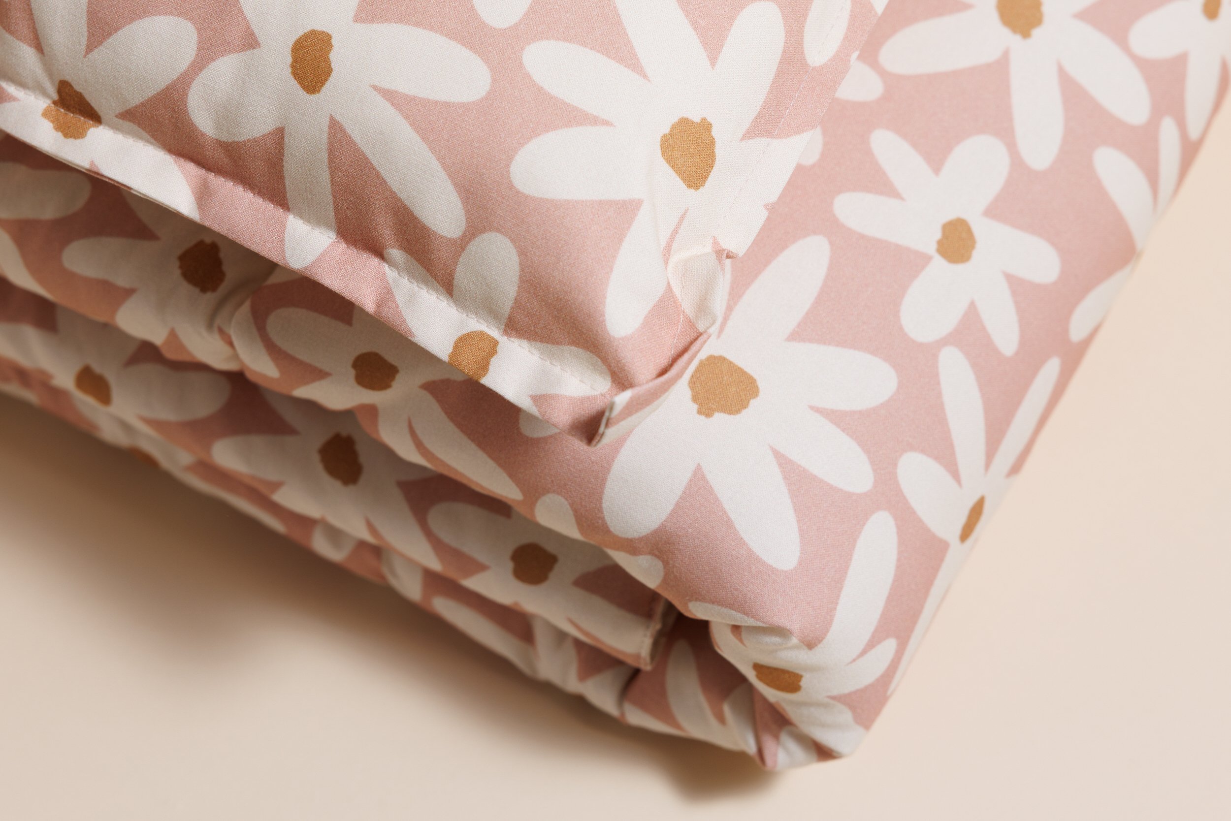 Set Coperta e Cuscino 120x160 - Marguerites Set Coperta e Cuscino 120x160 - Marguerites