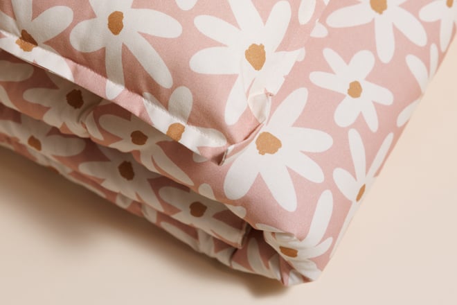 Set Edredón Doble Cara 120x160 y Cojín 40x60 - Marguerites