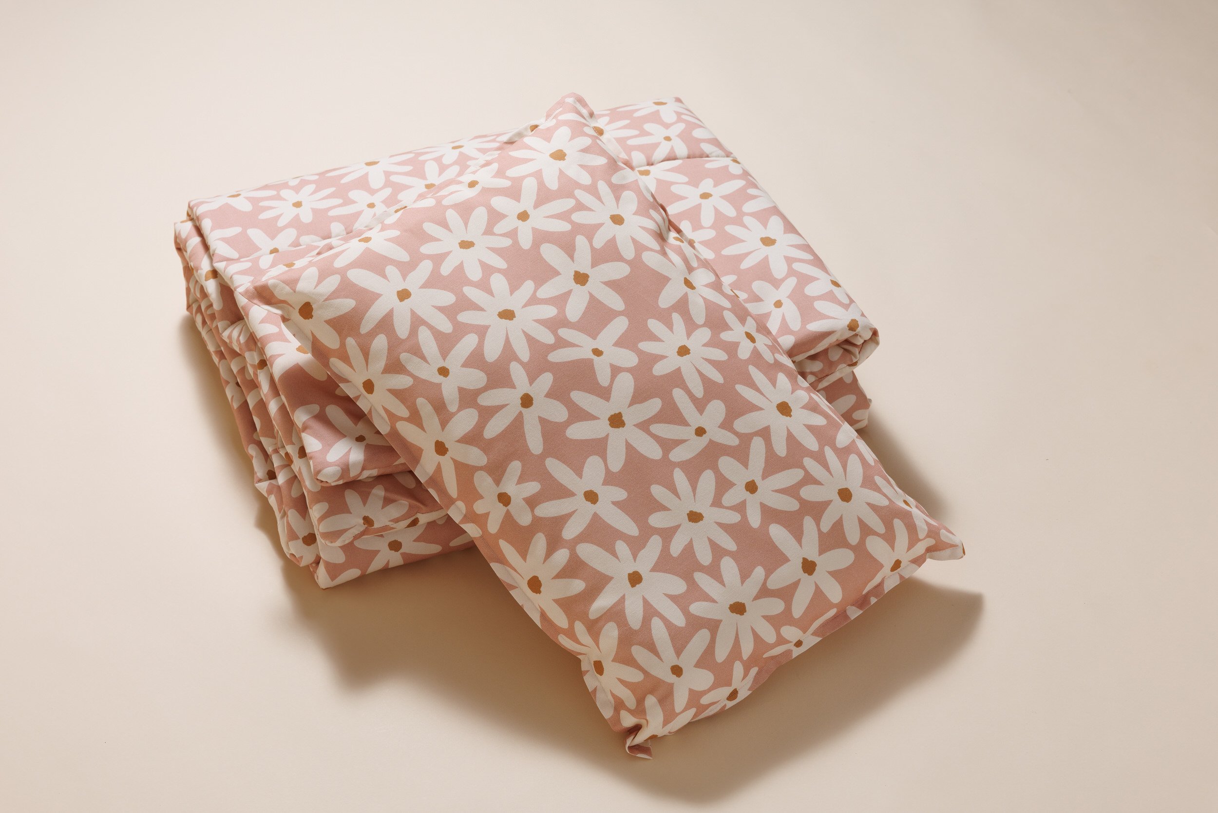 Set Edredón Doble Cara 120x160 y Cojín 40x60 - Marguerites Set Edredón Doble Cara 120x160 y Cojín 40x60 - Marguerites