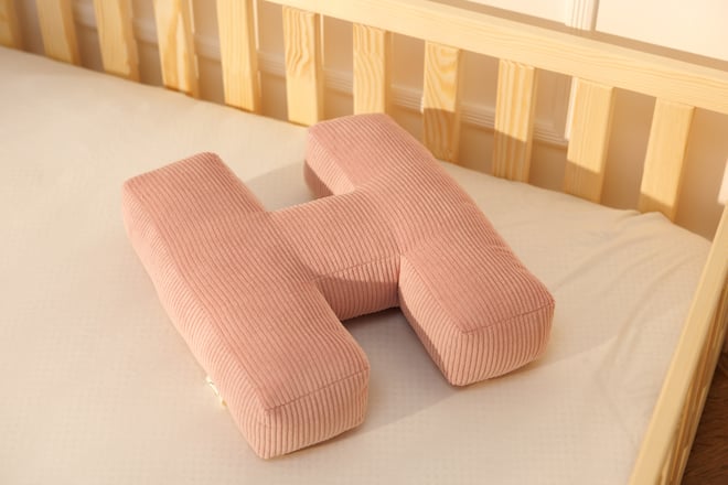 Cuscino Lettera H - Velluto a Coste Rosa