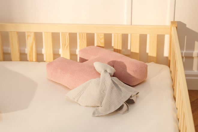 Cuscino Lettera H - Velluto a Coste Rosa