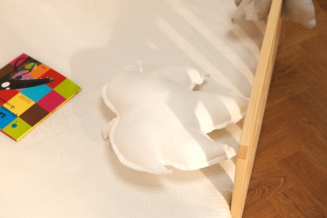 Cuscino Foglia d’Acero in Lino Bianco