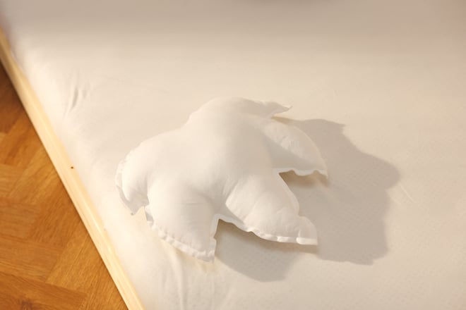 Cuscino Foglia d’Acero in Lino Bianco