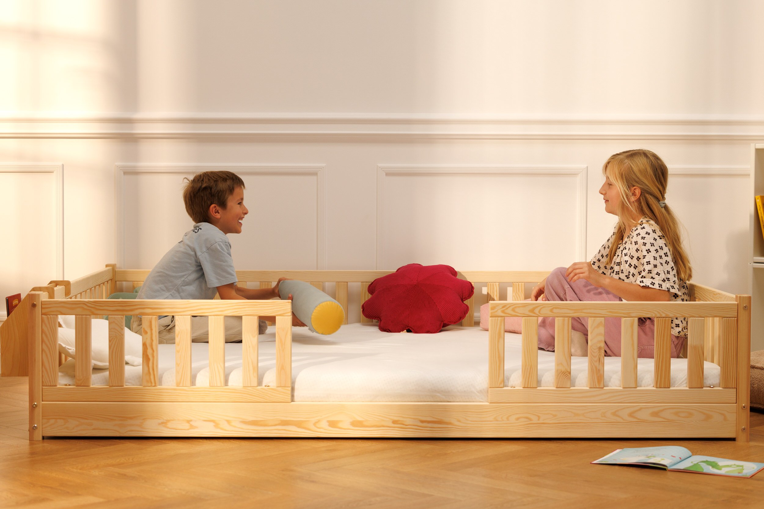 Kinderbett Dakar Premium Bodentief 140x190cm Kinderbett Dakar Premium Bodentief 140x190cm