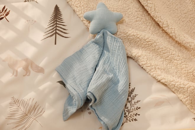 Star Comforter - Light Blue