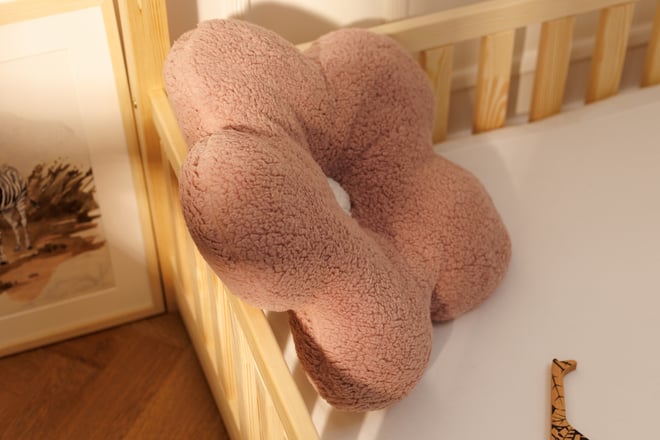 Almofada Margarida em Bouclé – Rosa