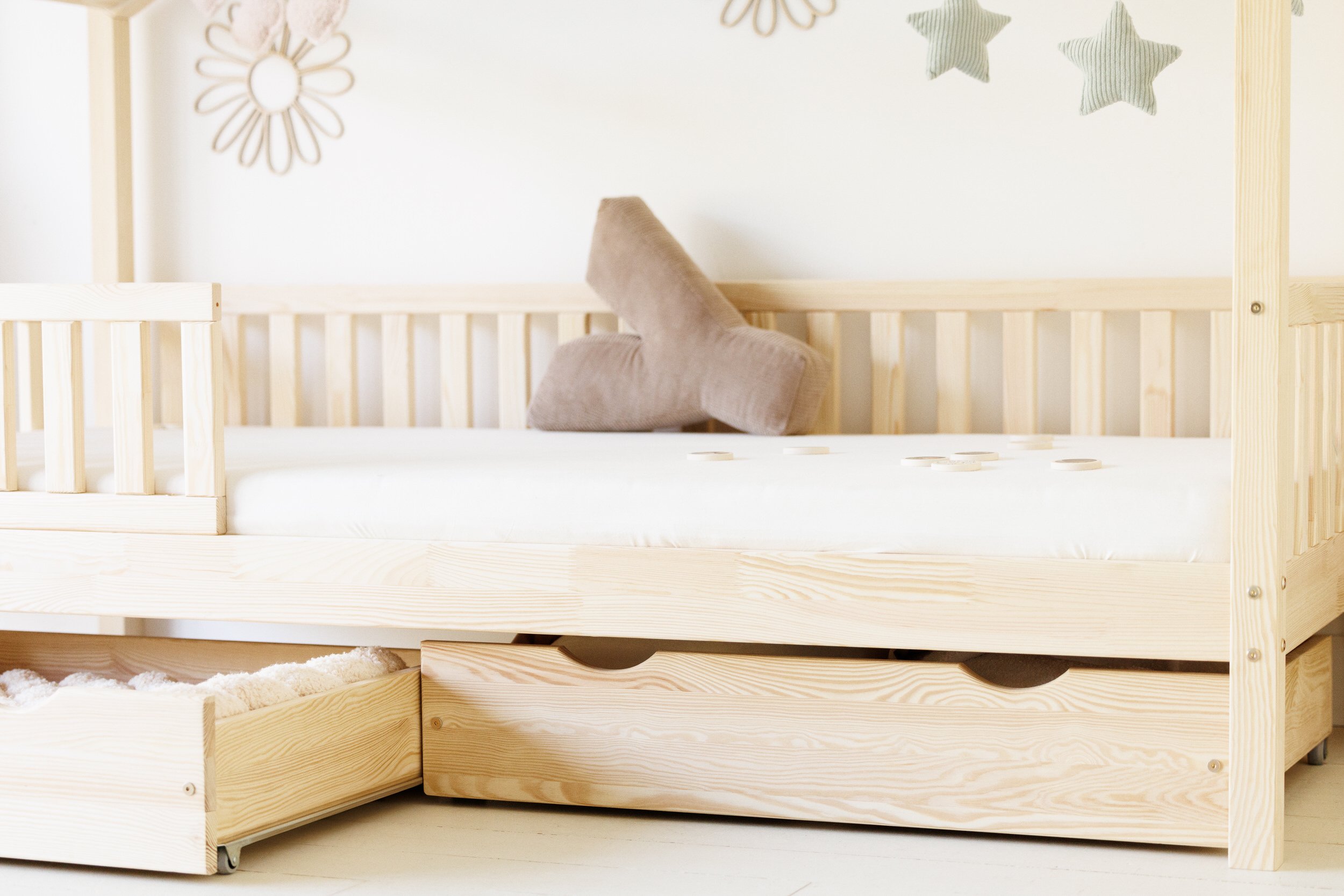 Cassetto in Legno Verniciato - 90x190 Cassetto in Legno Verniciato - 90x190