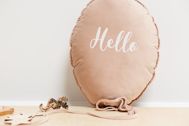 Decorative Balloon Cushion 'Hello' - Pink