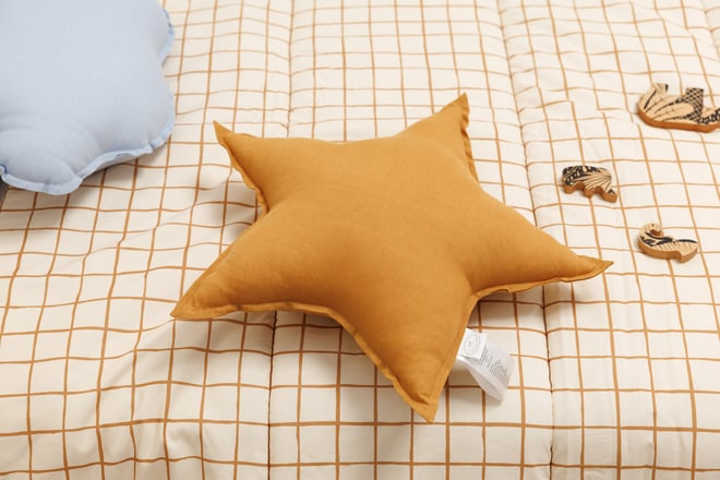 Caramel Star Linen Cushion