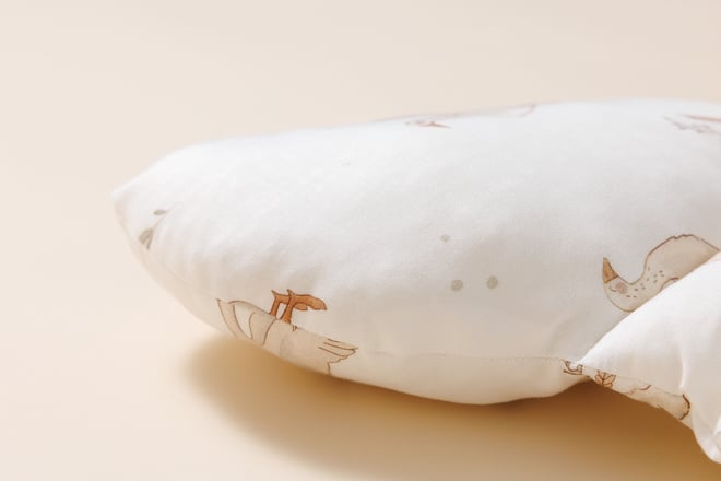 Almohada Mariposa Happy Goose