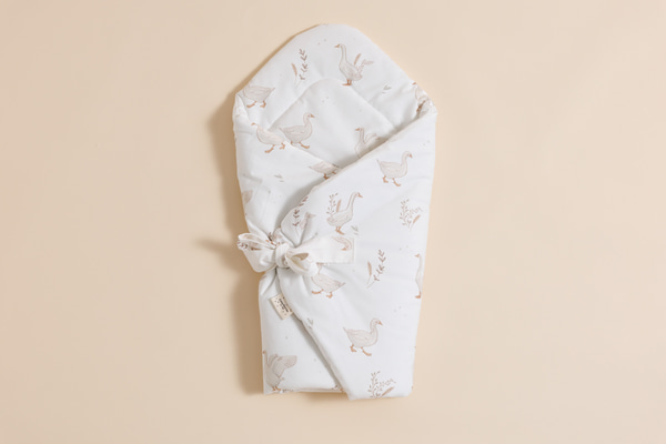 Happy Goose Swaddle