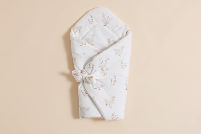 Happy Goose Swaddle