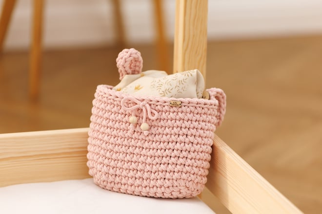 Organizador de cama em croché - Rosa