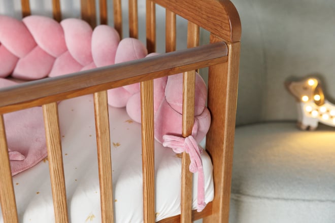 Vintage Pink Bed Reducer