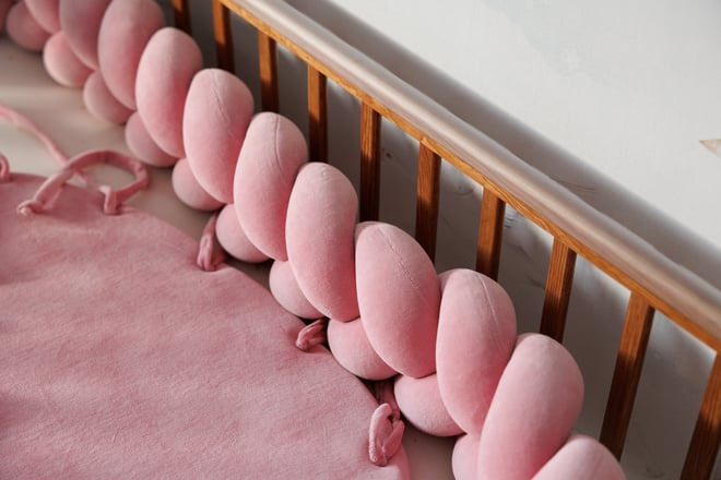 Vintage Pink Bed Reducer