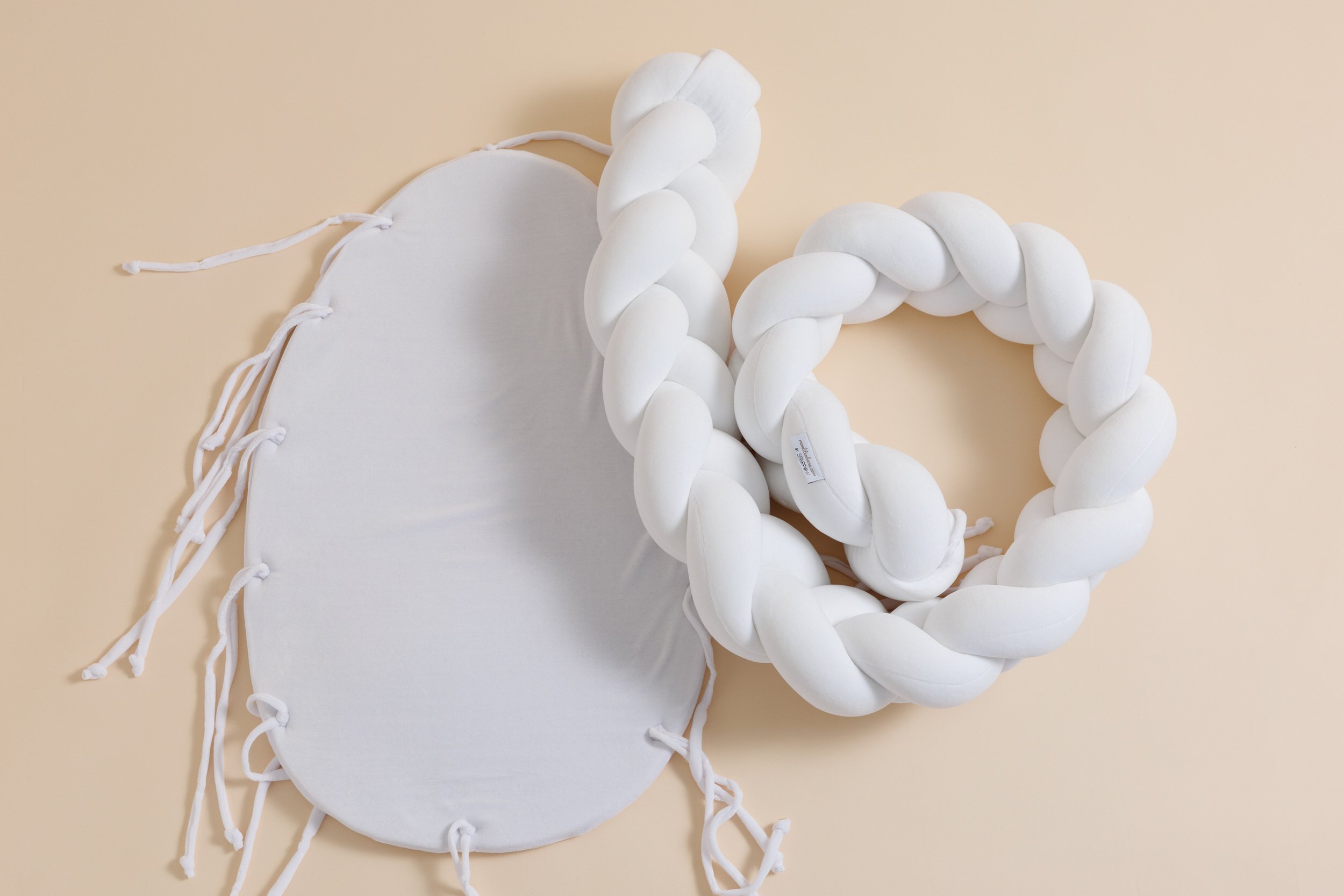 White Bed Reducer White Bed Reducer