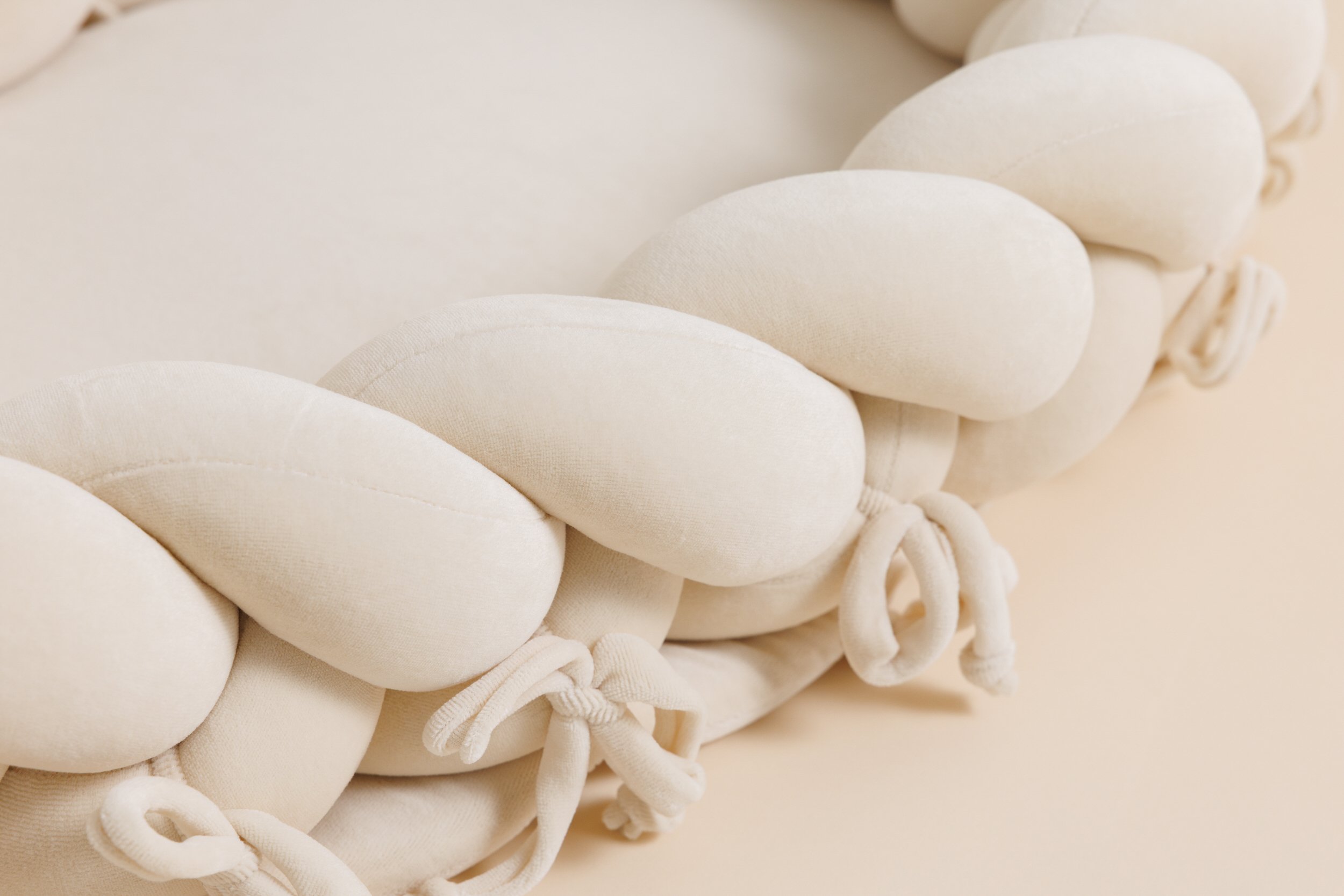 Almond Bed Reducer Almond Bed Reducer
