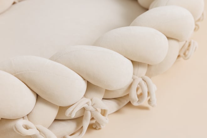 Almond Bed Reducer