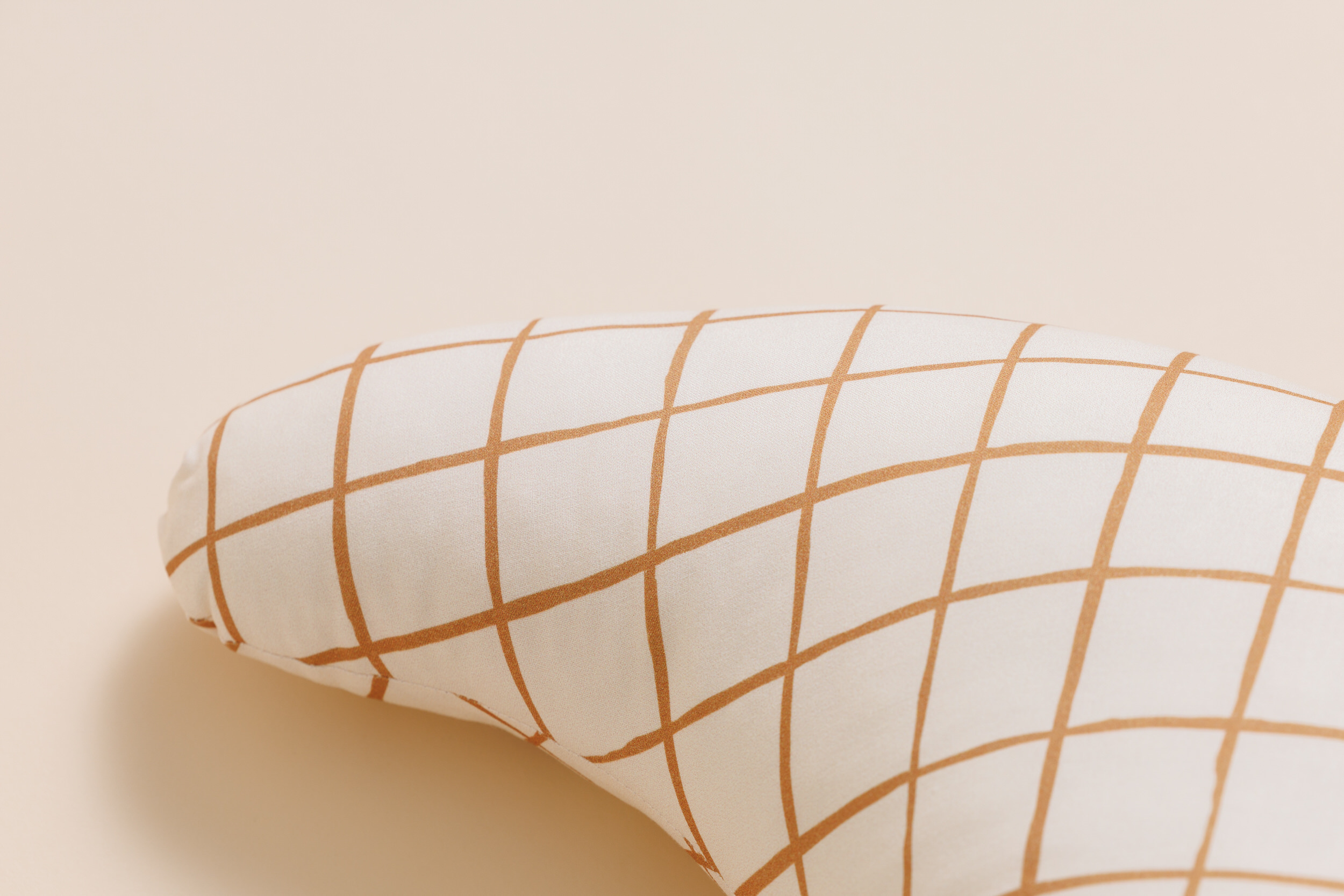 - Coussin d'Allaitement Vichy Caramel - list: Beige|Orange (Mon Lit Cabane) - Image 4