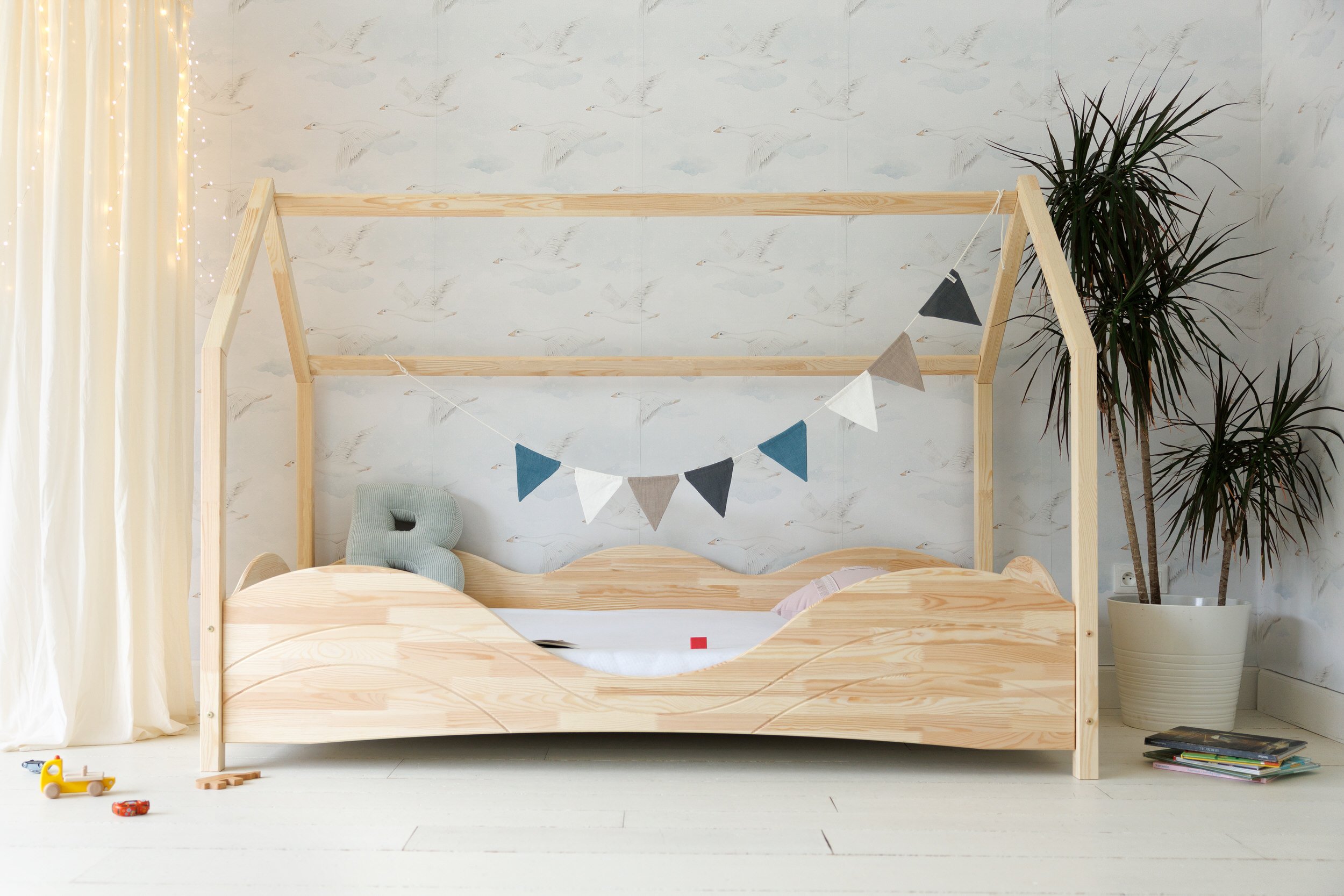 Cama Casinha P 90x190cm Cama Casinha P 90x190cm